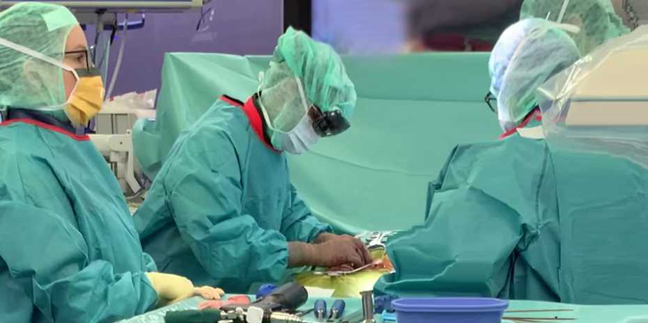 Researchers use holography for surgery